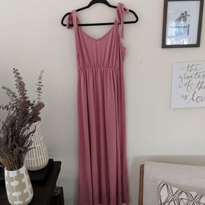 Women's  solid tie sleeve maternity maxi dress